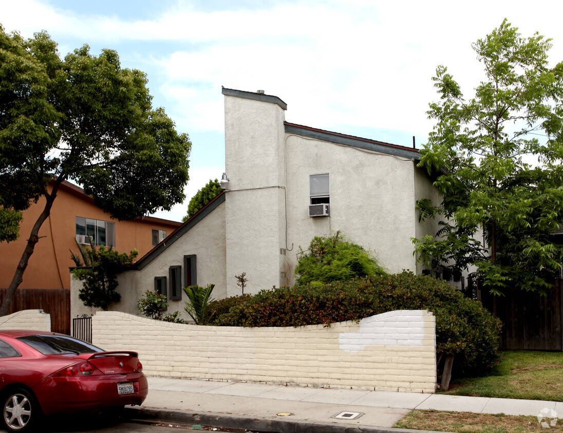 Primary Photo - 465 Rose Ave