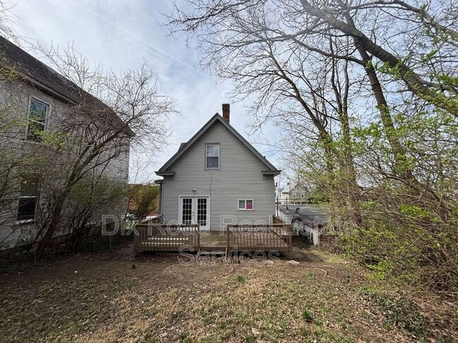 Building Photo - 5310 Carthage Ave