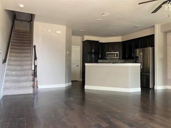 Foto del edificio - 4232 Charles St