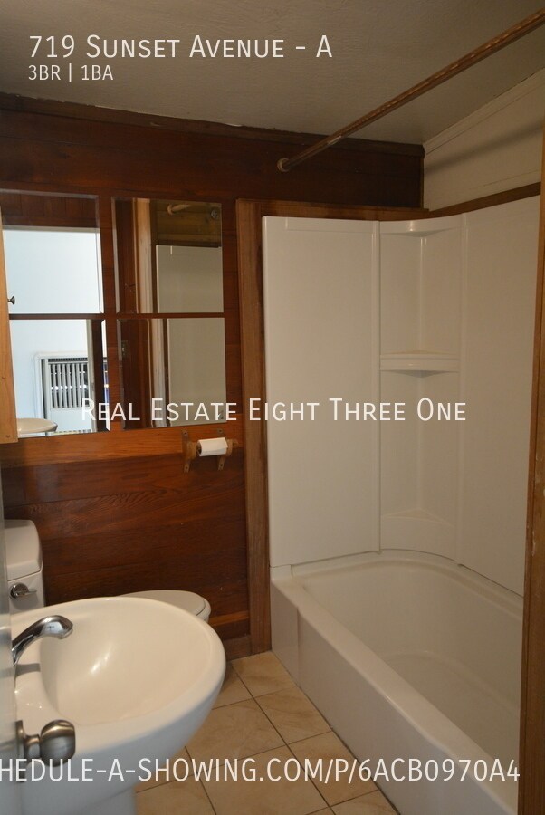 California Mediterranean Bungalow House for Rent in Capitola, CA