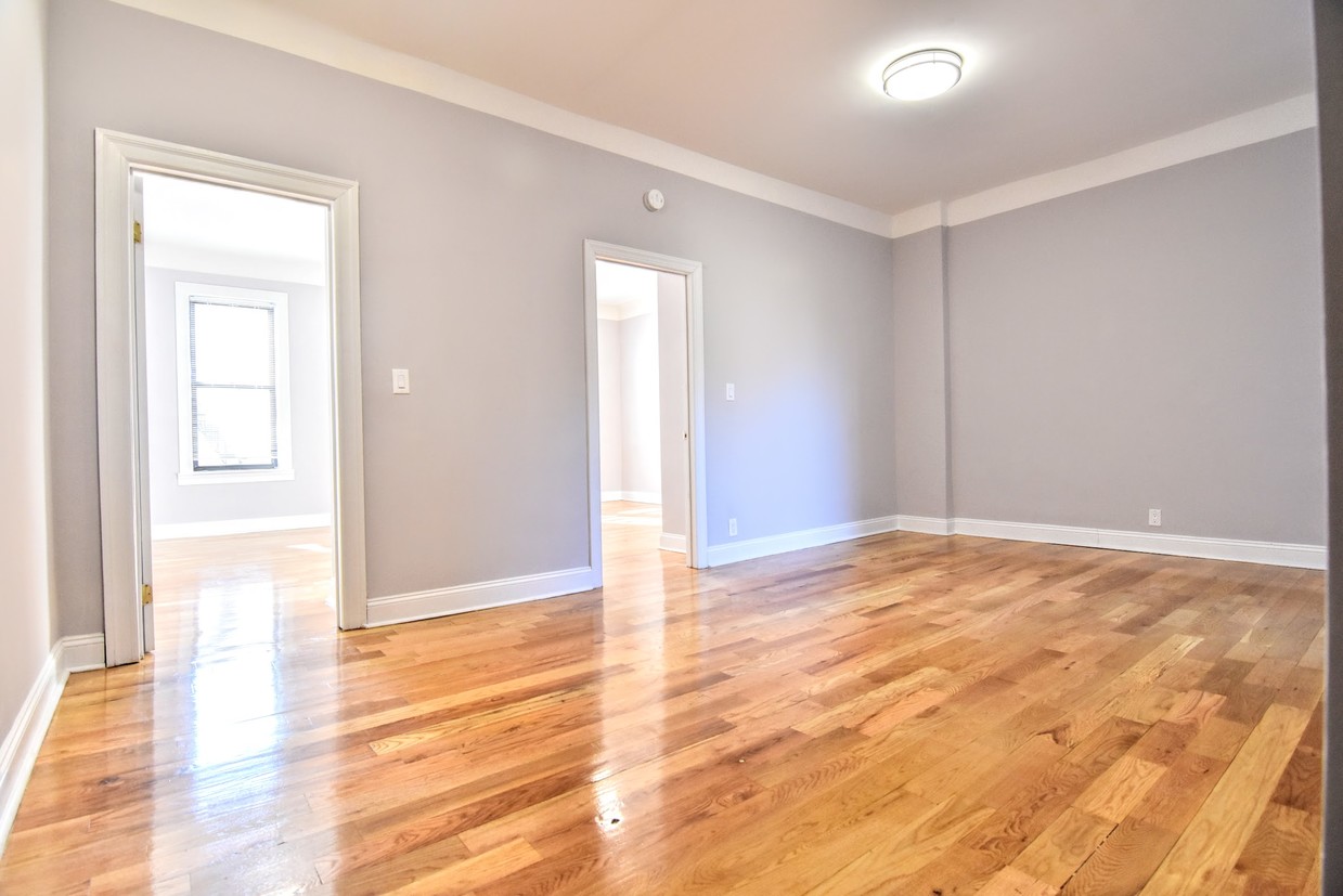 Primary Photo - 1061 St Nicholas Ave