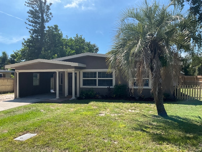 Building Photo - 12786 Hibiscus Rd