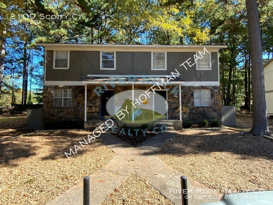 Primary Photo - Scotty Ct Duplex - Lease Pending