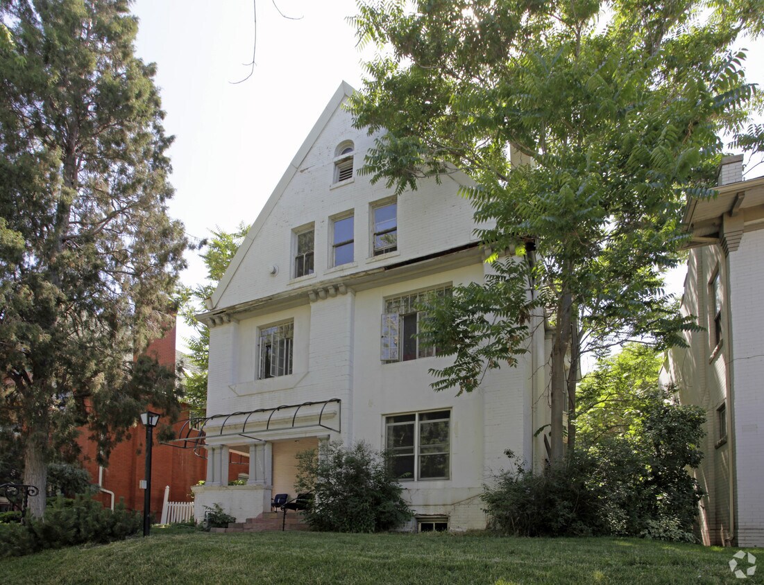 Primary Photo - 1353 Vine St