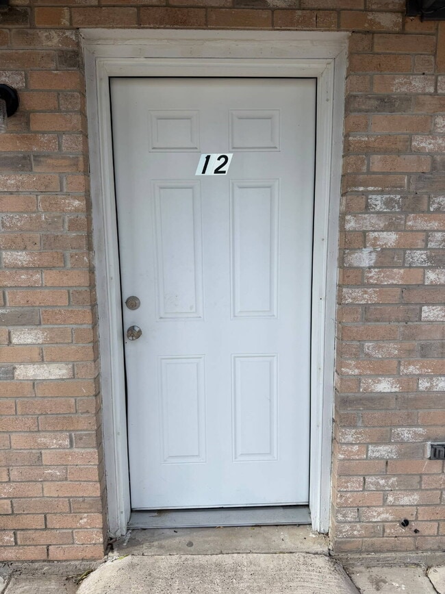 Building Photo - "Charming 2-Bedroom Edinburg Rental: Cozy Living with 840 Sq Ft of Comfort!"