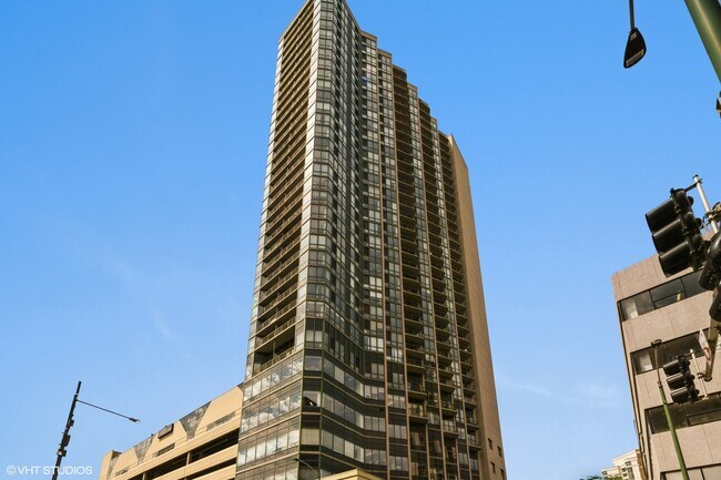 Foto del edificio - 111 W Maple St