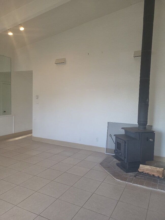 Foto del edificio - 11641 Andes St