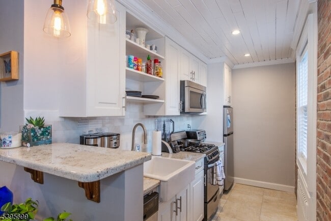 Foto del edificio - 378 Claremont Ave