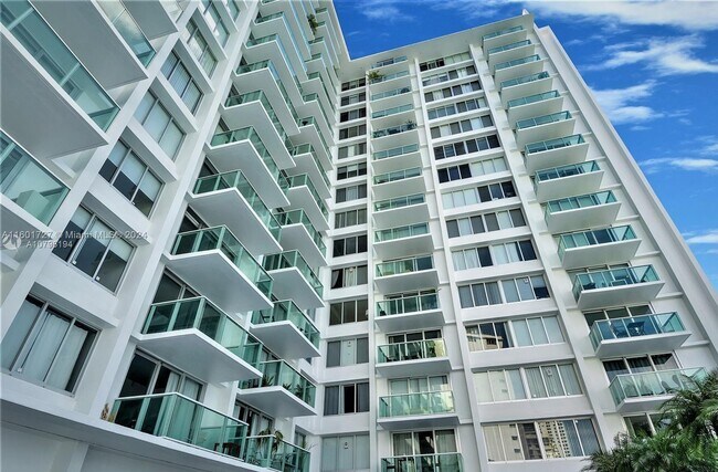 Foto del edificio - 1000 West Ave