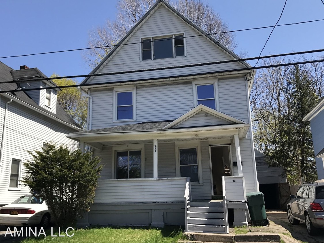 Primary Photo - 388 1st St