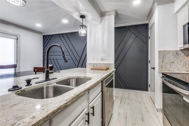 Foto del edificio - 5937 E University Blvd