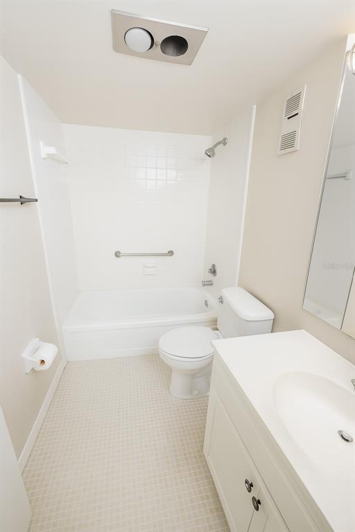 Foto del edificio - 1056 E Michigan St