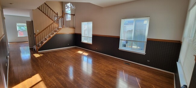 Foto del edificio - 2524 Warm Springs Ln