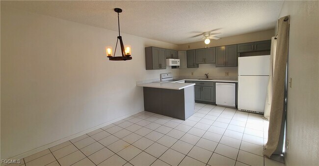 Foto del edificio - 12348 Woodrose Ct