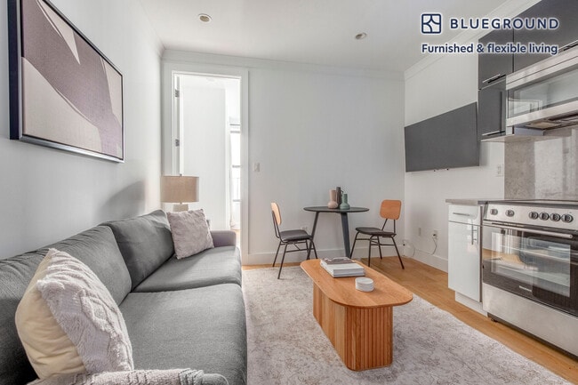 Building Photo - 1290 1st Ave