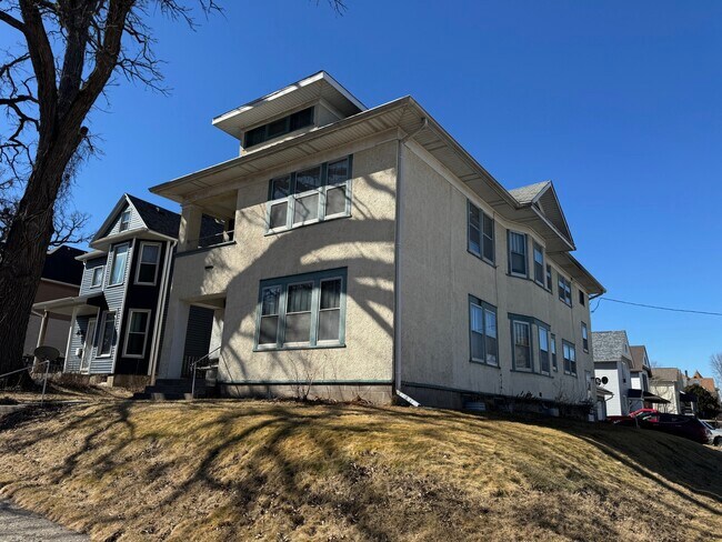 Foto del edificio - 1428 Arlington Ave