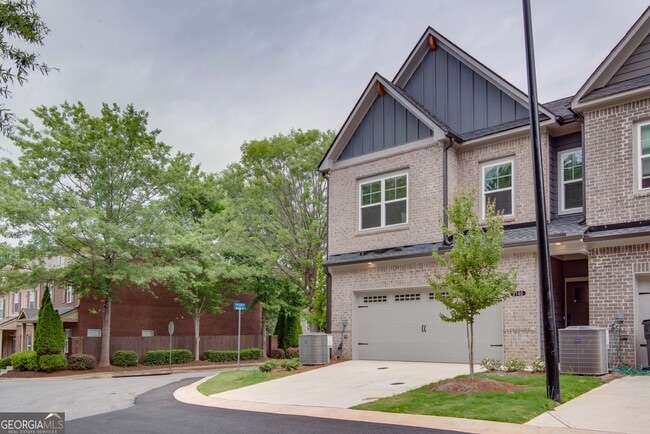 Building Photo - 3140 Marbella Cir