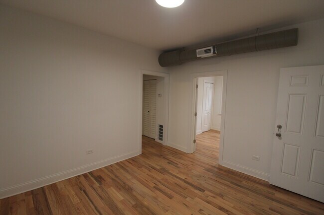 Building Photo - 2245 W Augusta Blvd