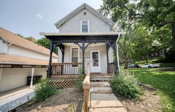 Building Photo - 103 Asher St