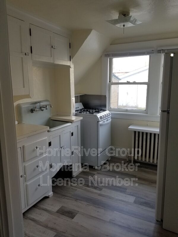Foto del edificio - 334 W Alder St