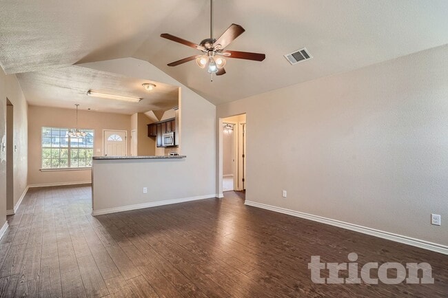 Building Photo - 3105 Cardinal Dr