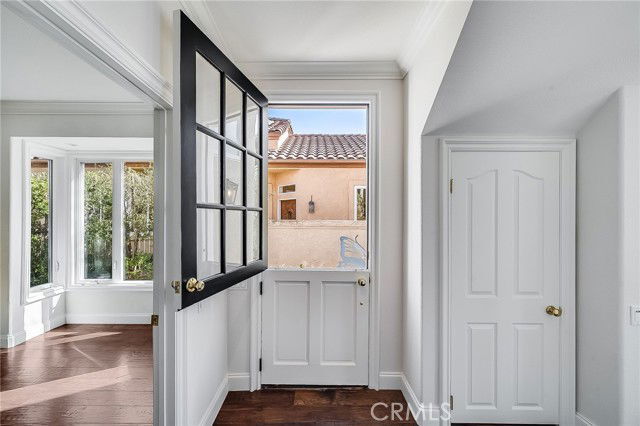 Building Photo - 8 Marquesa