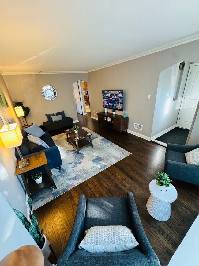 Foto del edificio - 6431 S Kenneth Ave