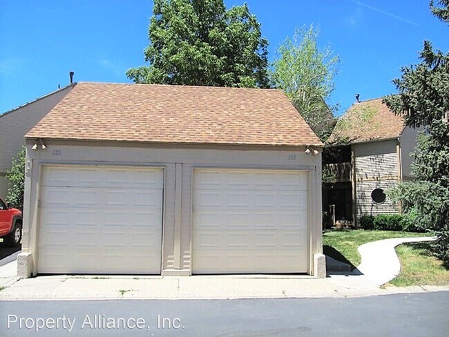 Building Photo - 3 br, 3 bath House - 106 Segura Court
