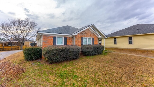 Building Photo - 7039 Stoneybrook Dr