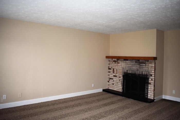 Foto del edificio - Beautiful Brick Ranch