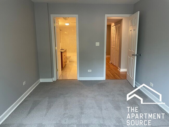 Foto del edificio - 6954 N Greenview Ave