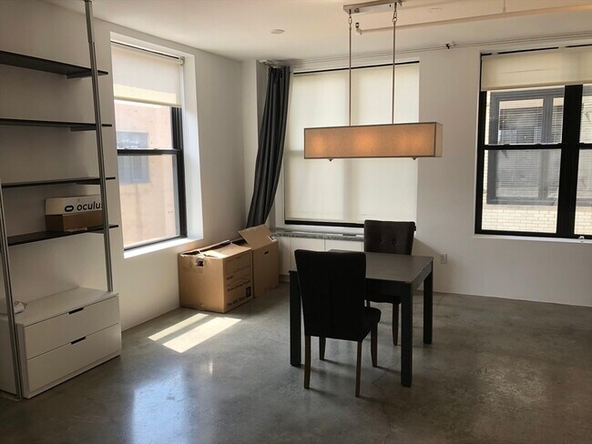 Foto del edificio - 453 Washington St