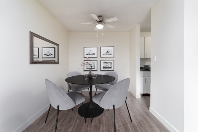 Building Photo - Marlborough Manor