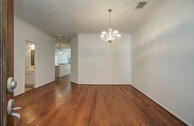 Foto del edificio - 13558 Fawn Lily Dr