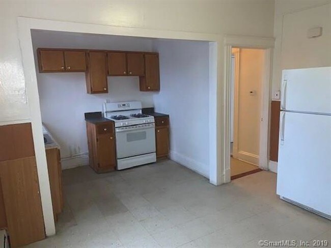 Building Photo - 64 Shultas Pl