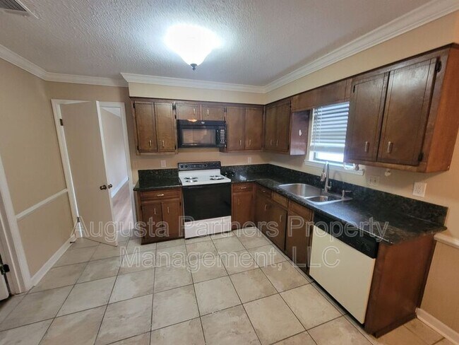 Foto del edificio - 117 Glenora Ct