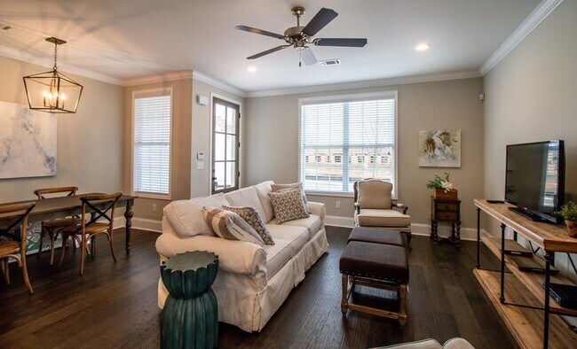 Foto del edificio - 3BD/3BA FOR RENT IN THE RESERVE