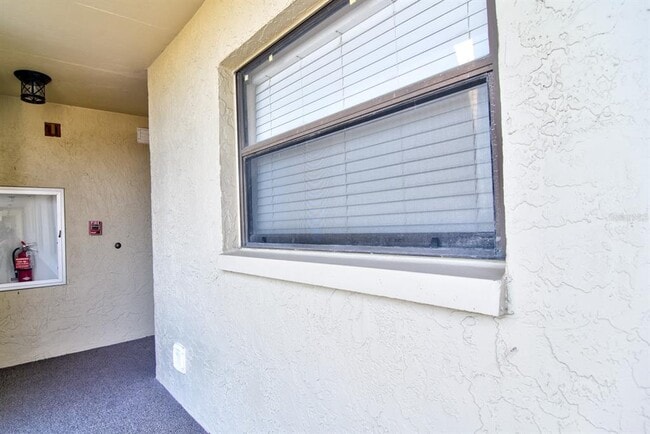 Foto del edificio - 900 Cove Cay Dr