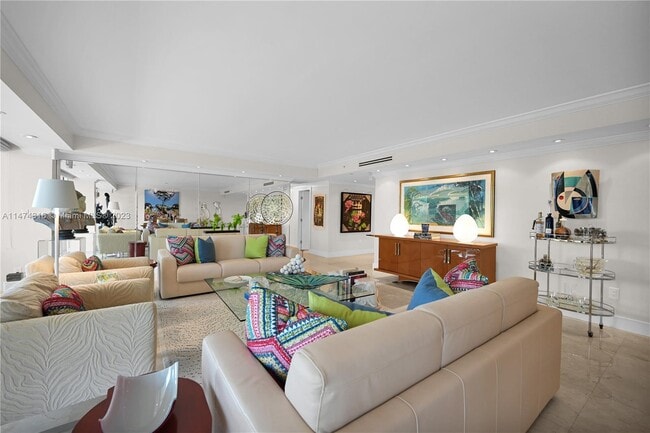 Building Photo - 10205 Collins Ave