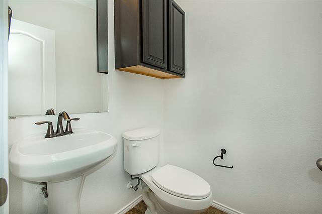 Foto del edificio - 917 Swan Ridge Dr