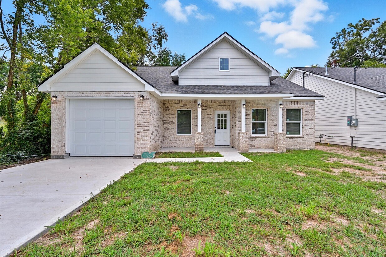 Foto principal - 6105 Woodrow St