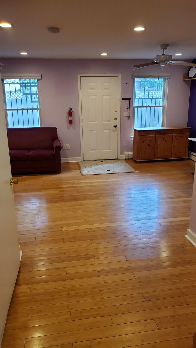 Foto del edificio - 231 E 110th St