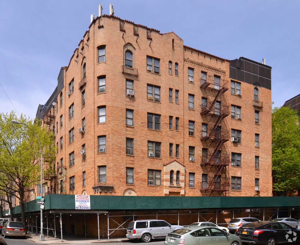 Foto principal - 2100-2110 Bronx Park E