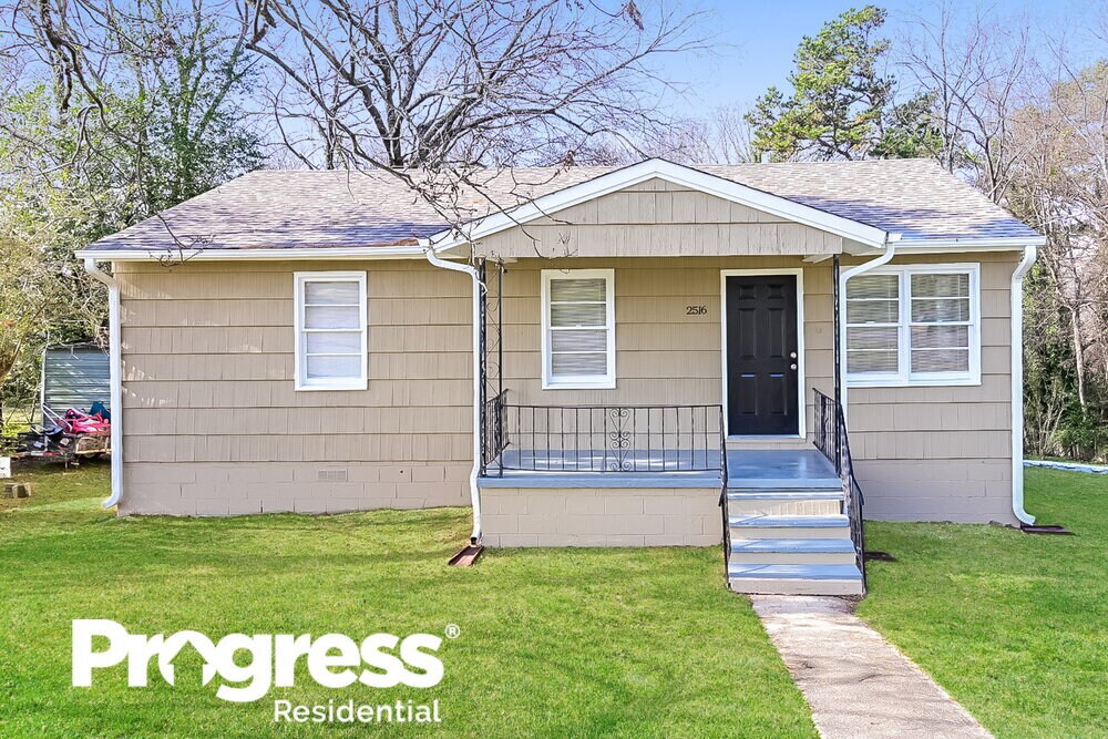 2516 4th Way NW, Center Point, AL 35215 House Rental in Center Point