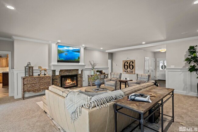 Building Photo - 1760 Manzanita Ln