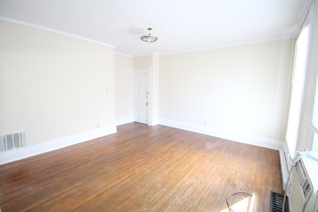 Foto del edificio - 713 N Wheeling Ave