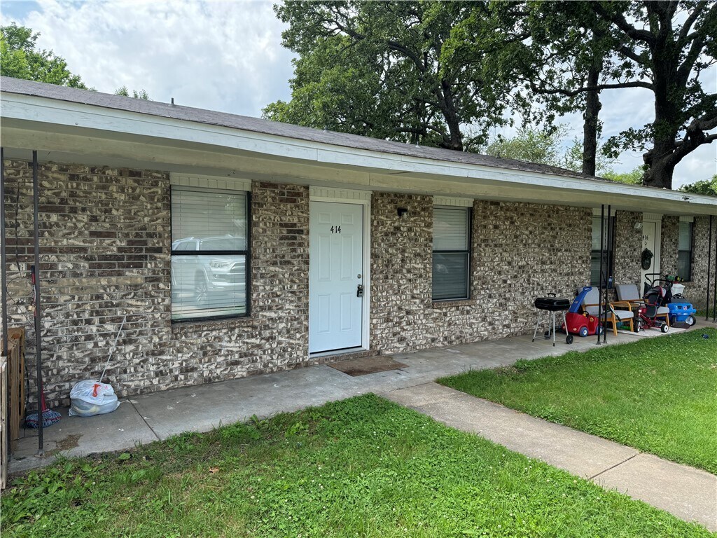 Primary Photo - 414 N 35th Street