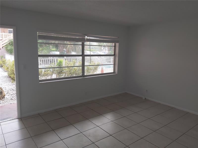 Foto del edificio - 241 SE 9th Ave