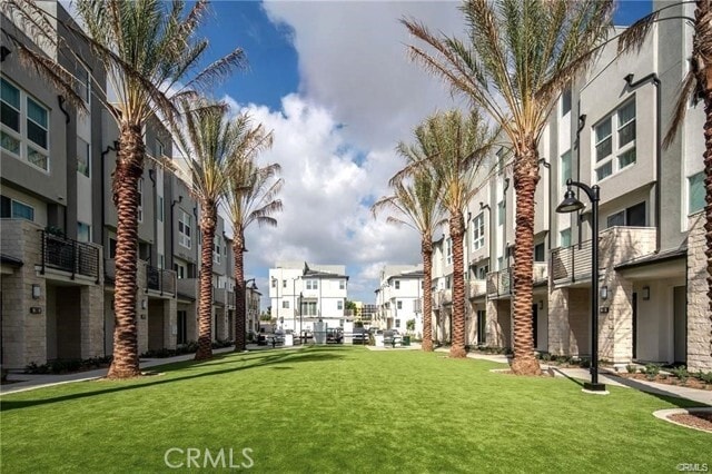 Building Photo - 1315 W Cara Dr