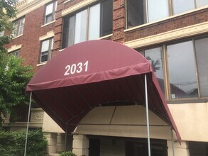 Building Photo - 2031 Commonwealth Ave